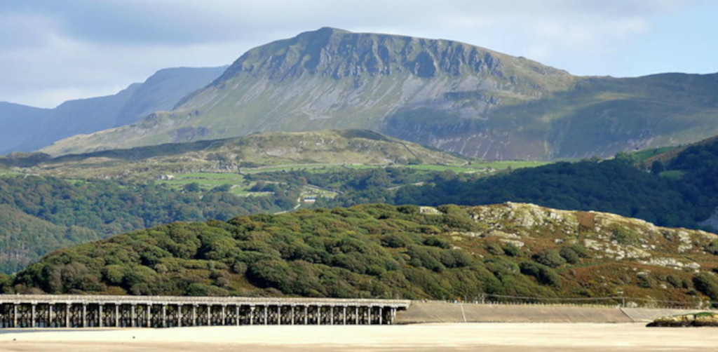 mountains_in_wales_cader_idris