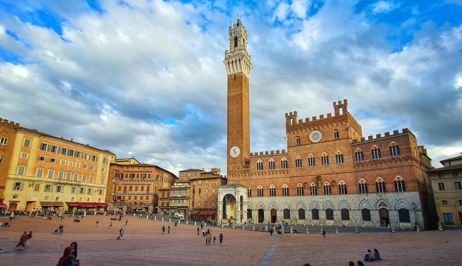 Siena's Piazza del Campo, the shell-shaped square at the heart of the UNESCO-listed historic centre